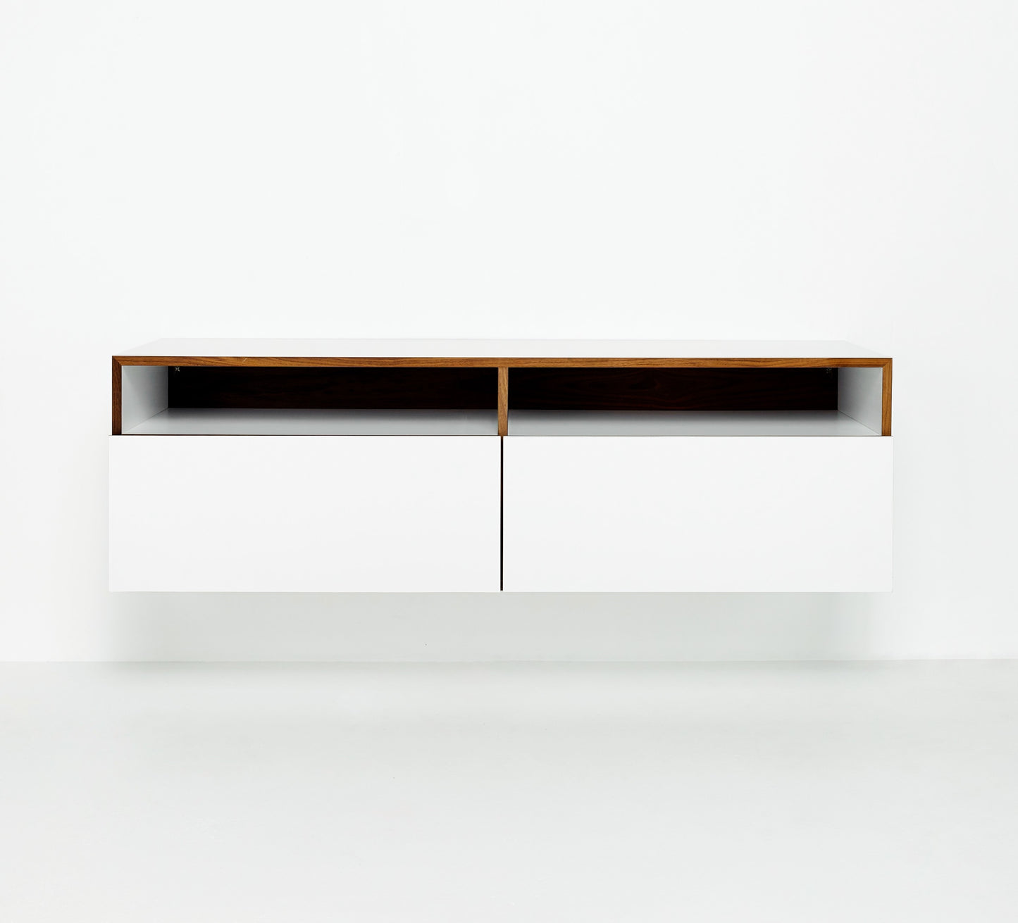 Sideboard MINT klein des lettischen Herstellers MINT Furniture