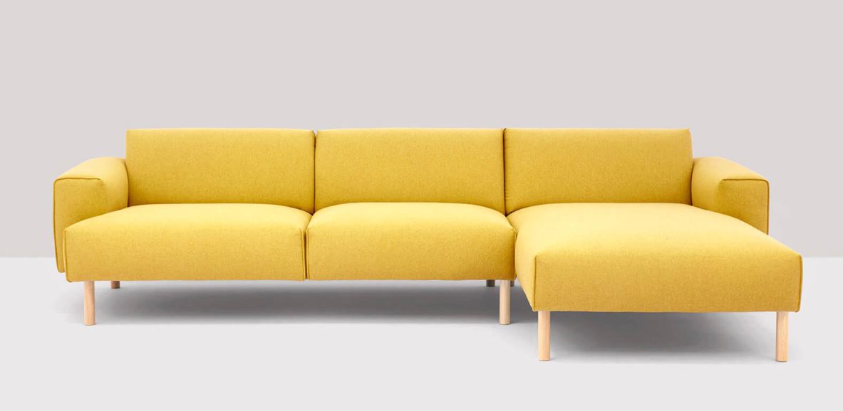 Sofa Moss mit Chaiselongue vom estnischen Möbelstudio Oot-Oot