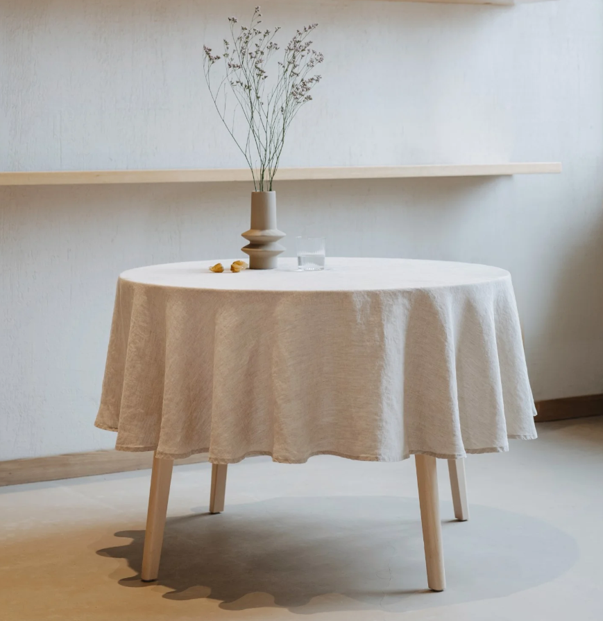 Runde Leinentischdecke Beige  vom litauischen Hersteller Linen Tales